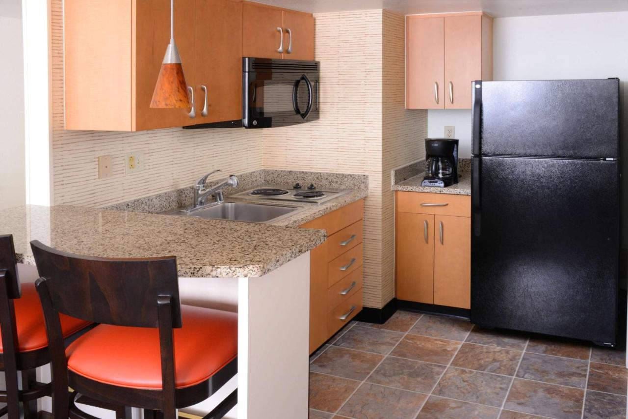 Sonesta Es Suites Dallas Central Expressway מראה חיצוני תמונה