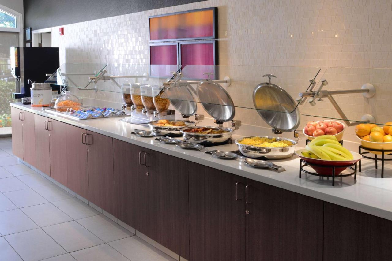 Sonesta Es Suites Dallas Central Expressway מראה חיצוני תמונה