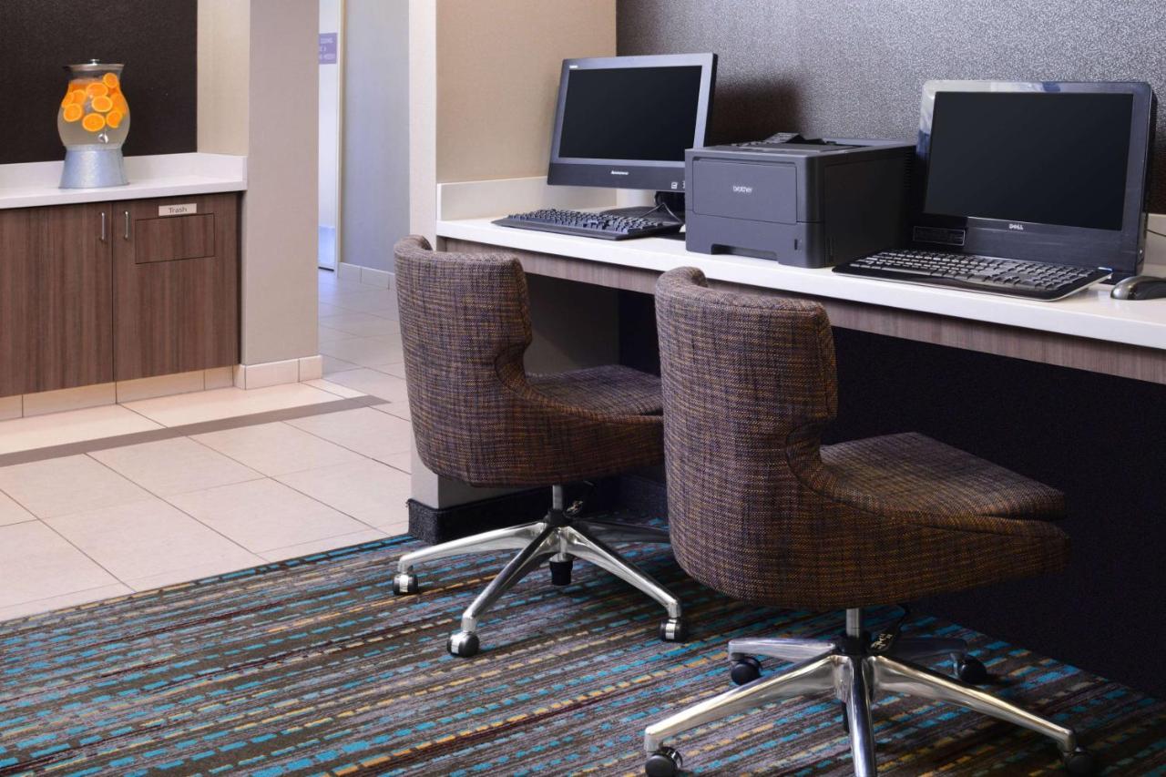 Sonesta Es Suites Dallas Central Expressway מראה חיצוני תמונה