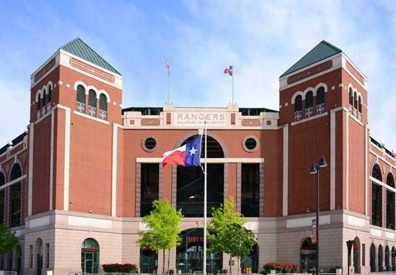 Sonesta Es Suites Dallas Central Expressway מראה חיצוני תמונה