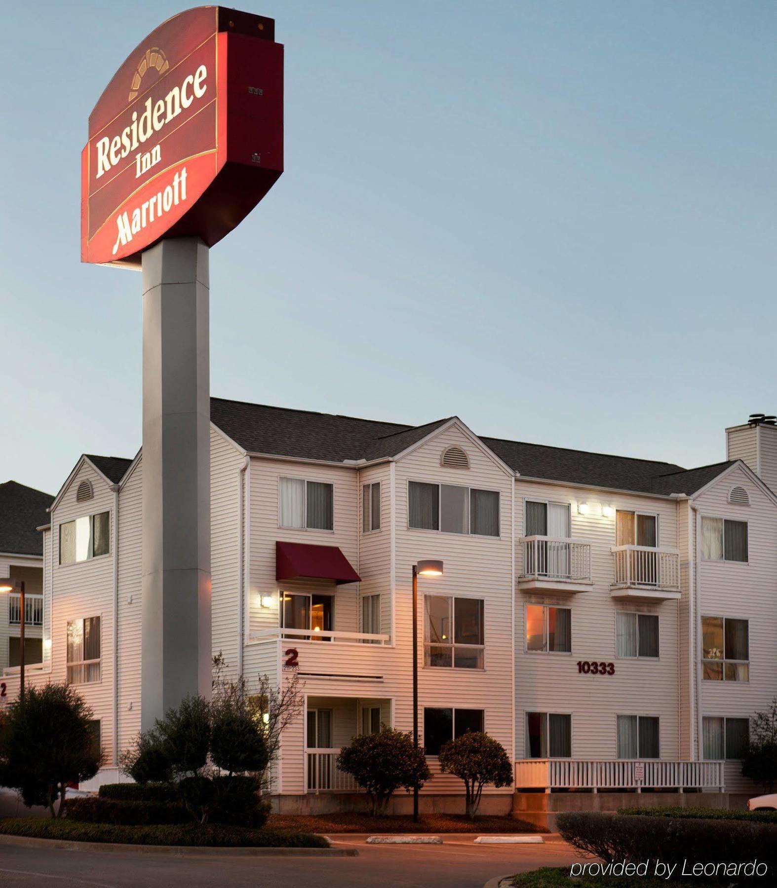 Sonesta Es Suites Dallas Central Expressway מראה חיצוני תמונה